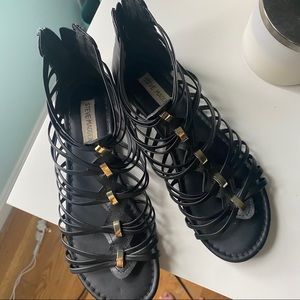 Steve Madden scrappy sandals